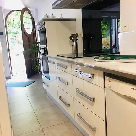 T2 With Private Garden And Parking Le Victor * Aix-les-Bains
