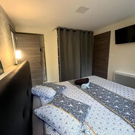 T2 With Private Garden And Parking Le Victor Appartamento *