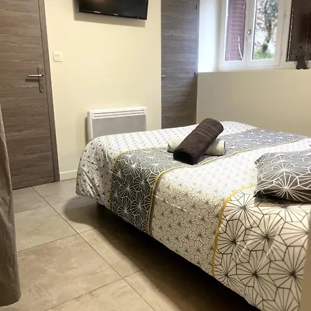T2 With Private Garden And Parking Le Victor * Aix-les-Bains