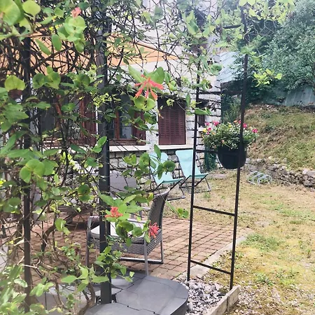Appartamento T2 With Private Garden And Parking Le Victor