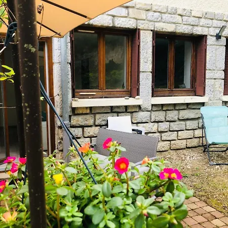 Appartamento T2 With Private Garden And Parking Le Victor *